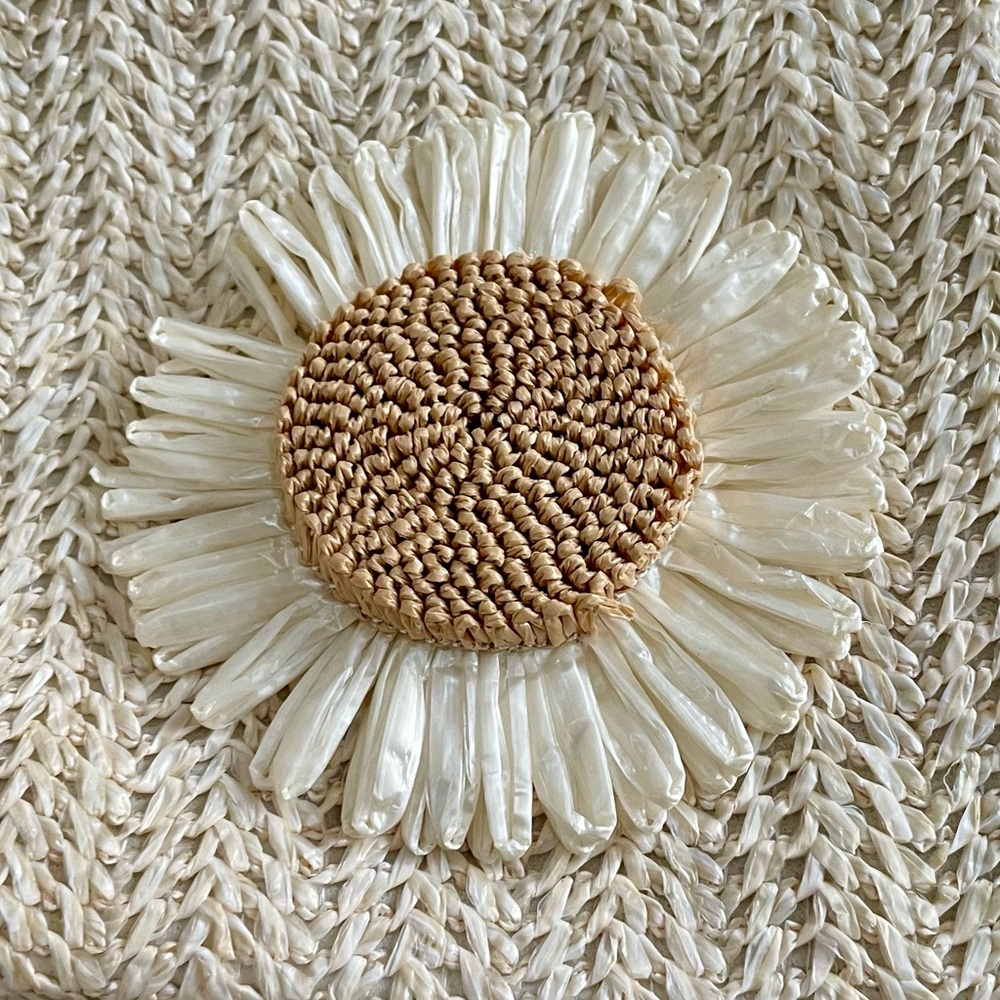 Straw Drawstring Crossbody Bag - Picture 8 of 11